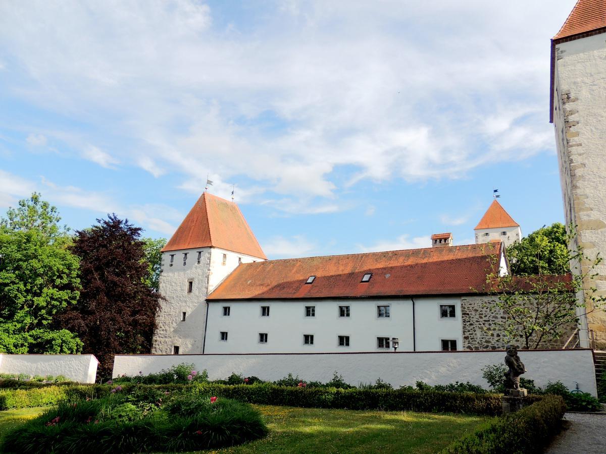 Gaestehaus Maelzerei Auf Schloss Neuburg Am Inn Neuburg am Inn Exterior foto